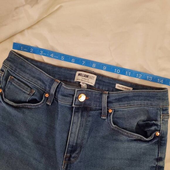 EUC William Rast Medium Wash, Highrise, Sculpted Skinny Jean. Size 30 - Picture 3 of 9